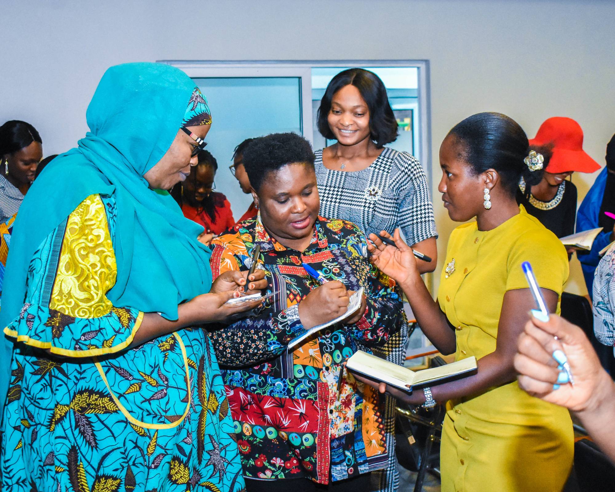 Teachers collaborating at a Schoolinka programme